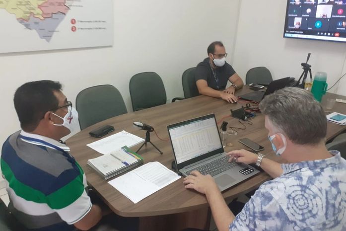 Gestores municipais da Saúde pactuam estratégias para vacinar público de 12 a 17 anos