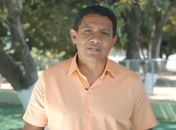 Júlio Cezar esquece "rompimento" e pede voto para irmão de Ângela Garrote em Estrela