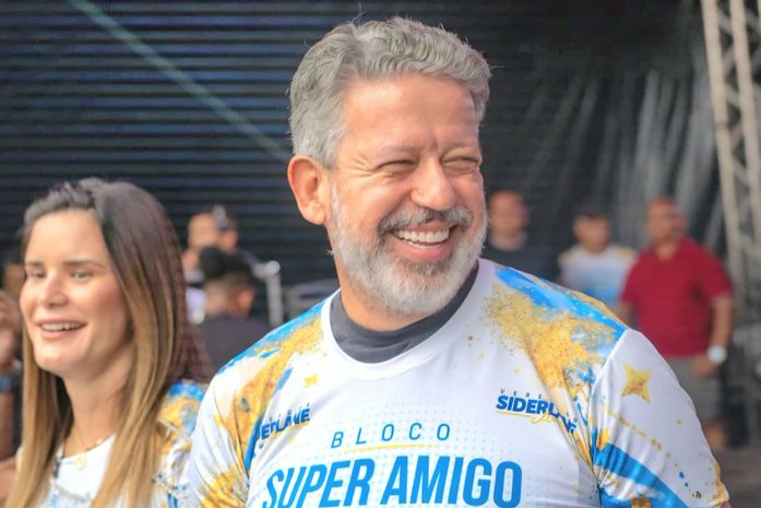 Benedito Bentes celebra aniversário e Arthur Lira destaca trabalho por mais de 6 mil moradias construídas e mais de 30 mil pessoas beneficiadas na região