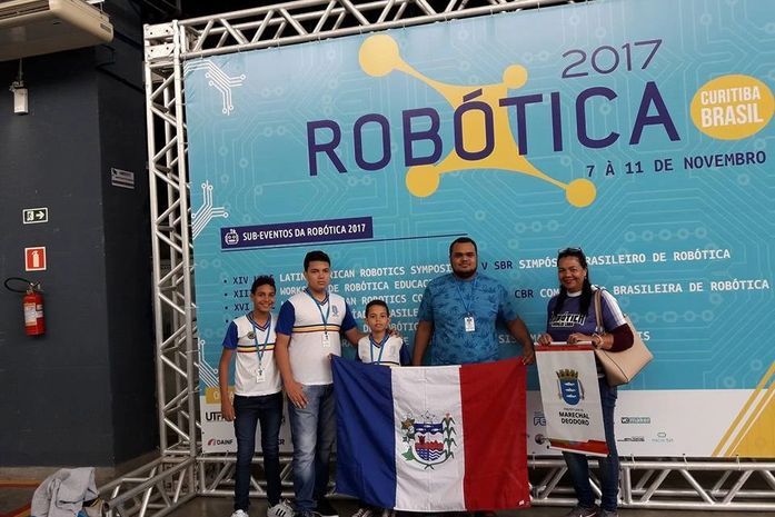 Estudantes Deodorenses disputam Olimpíada Brasileira de Robótica em Curitiba