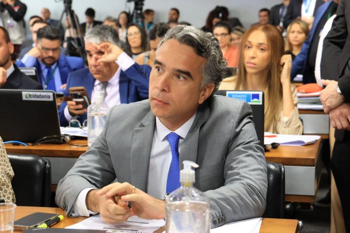 Como as democracias sobrevivem