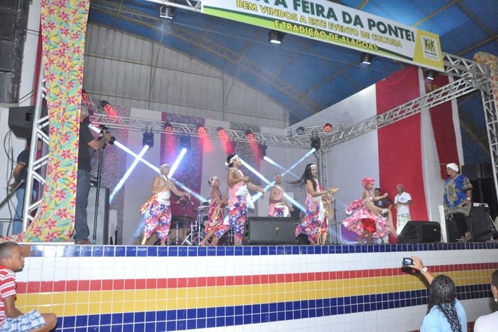 Segundo dia da Feira da Ponte leva milhares de pessoas à Praça Multieventos em São Miguel dos Campos