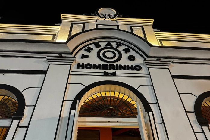 Prêmio Confradrag 2025 celebra arte e resistência drag no Theatro Homerinho