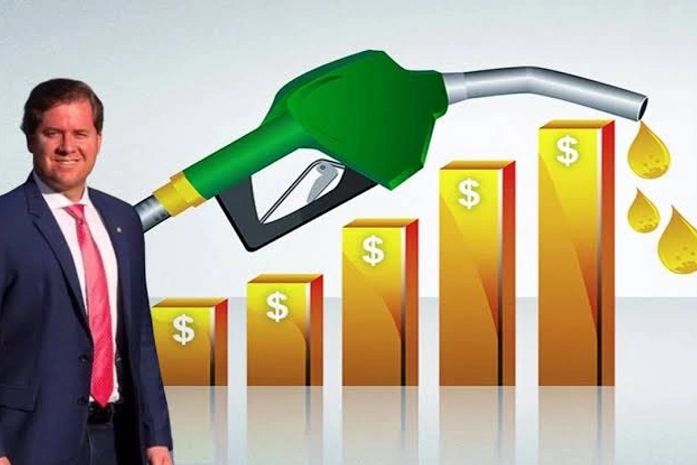 Gasolina cai para quase R$ 5 e redução do preço dos combustíveis teve a marca do trabalho de Marx Beltrão