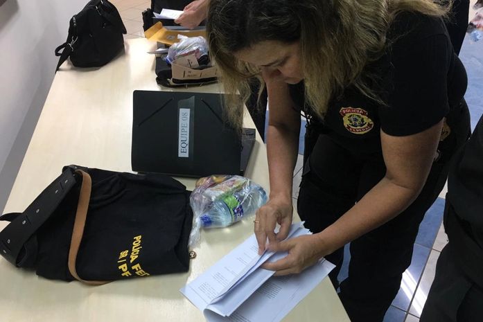 Operação da PF prende servidores estaduais envolvidos em fraudes no transporte escolar