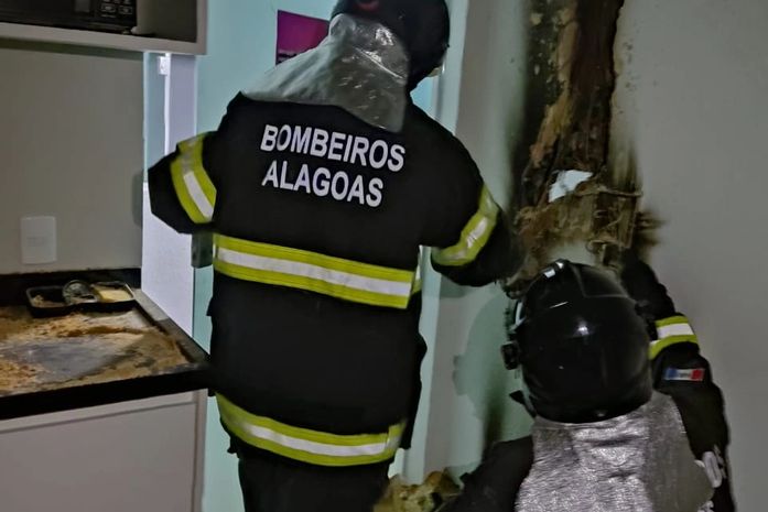 Quadro de força superaquece e provoca incêndio em quatro apartamentos em Maragogi