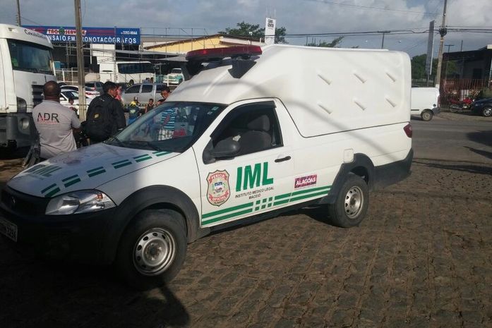 Veículo do Instituto Médico Legal (IML)