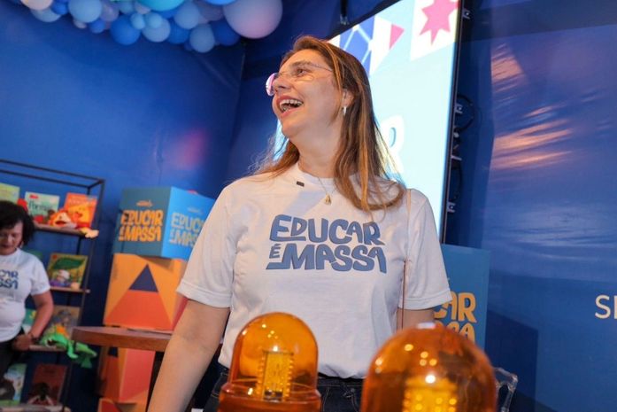 Na Bienal, secretária de Educação de Maceió destaca importância do vale-livro para alunos e professores