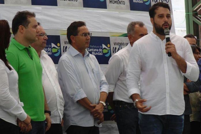 Governador e prefeito lançam programa de aquisição de alimentos em Santana do Mundaú