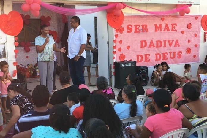 Vereadora Fátima Santiago promove festa para as mamães do Tabuleiro Novo