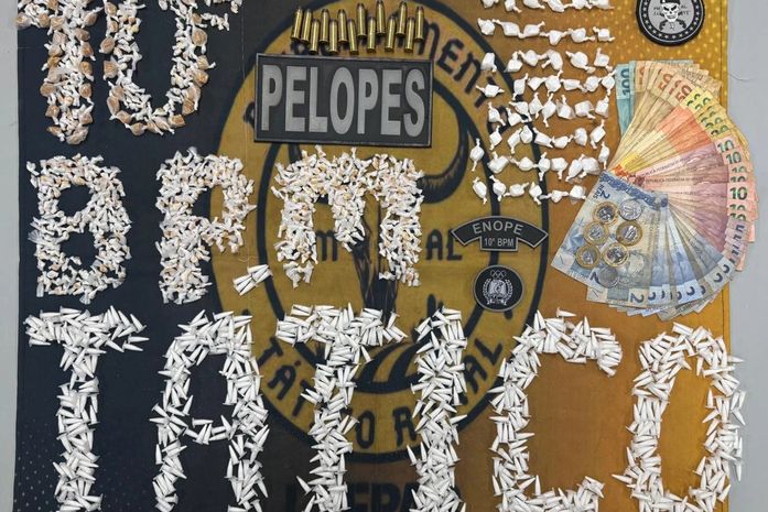 PM estoura ponto de tráfico e apreende mais de 1,4 mil porções de drogas em Palmeira dos Índios