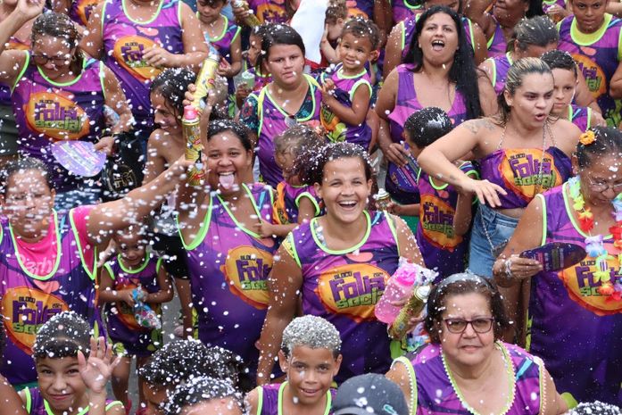 Bloco Folia Social leva alegria e animação às ruas de Santana do Mundaú