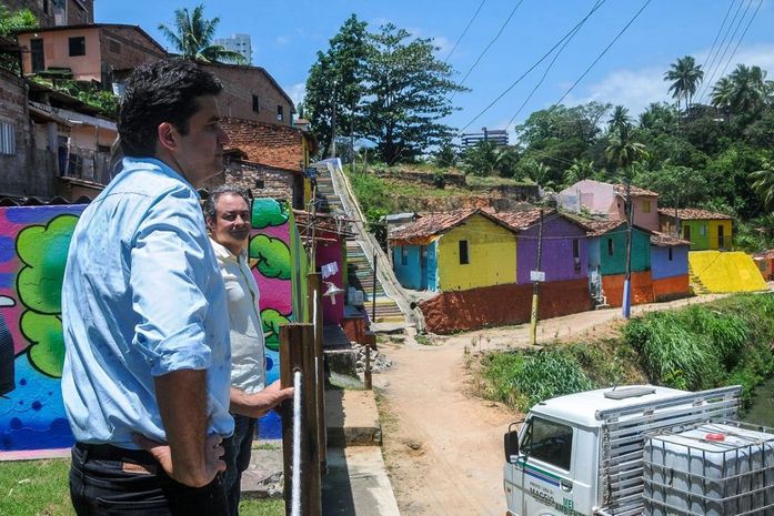 Rui Palmeira entrega revitalização da Comunidade da Moenda
