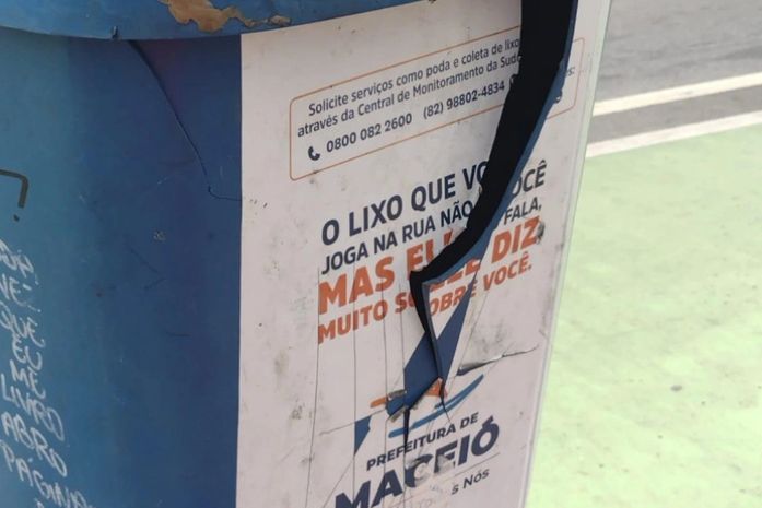 Jovem destrói papeleira com bomba em praça de Maceió e caso será levado à Justiça