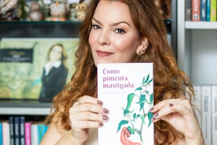 “Como Pimenta Mastigada”: psicóloga Patrícia Stankowich lança seu primeiro livro de poesias  