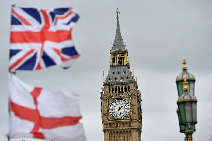 Governo do Reino Unido divulga endereço de celebridades por engano