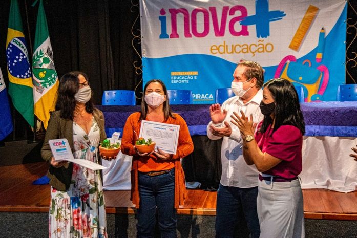 Diretores e escolas e creches de Arapiraca recebem Prêmio Gestor Excelência