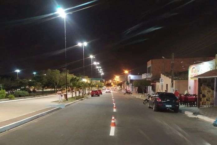 Prefeitura sinaliza vias do Bosque das Arapiracas