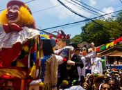 Com carnaval cancelado, turismo e comércio tomam medidas contra crise