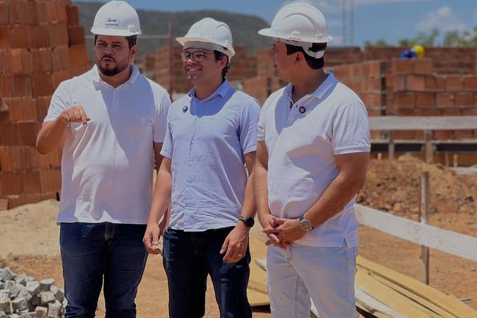 Prefeito Bebeto Barros confere de perto os últimos ajustes e abertura da 5ª ExpoGirau é oficializada