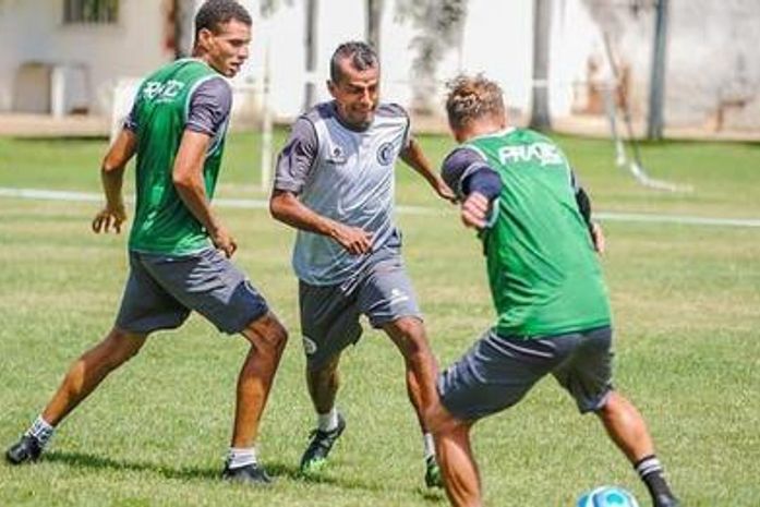 Lateral esquerdo Foguinho fala do seu retorno ao ASA