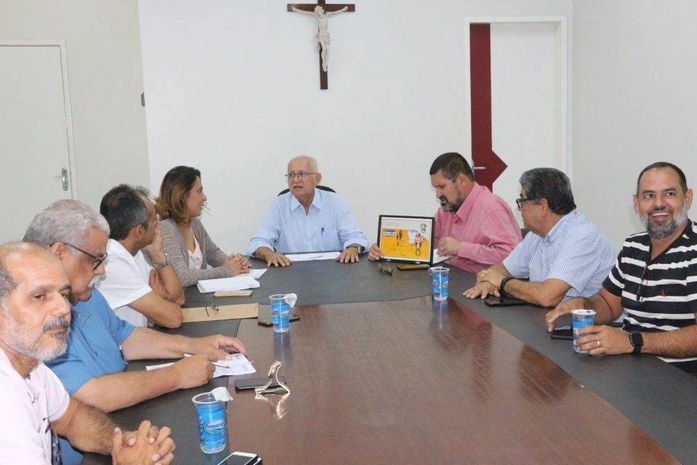 Teófilo recebe Acesa para tratar de detalhes da Cavalgada da Padroeira de Arapiraca