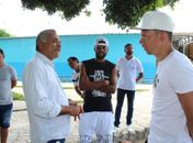 Jogadores profissionais visitam escolinha de futebol do Complexo Tarcizo Freire