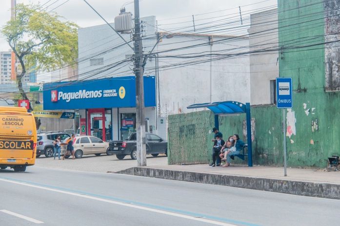 Abrigo de ônibus na Avenida Fernandes Lima será alterado