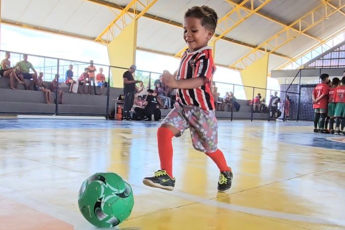 Arapiraca valoriza a juventude com a entrega de 15 ginásios, quadras e campos de futebol society