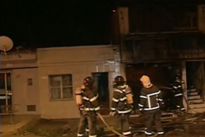 Incêndio destrói loja de tintas no bairro da Ponta Grossa