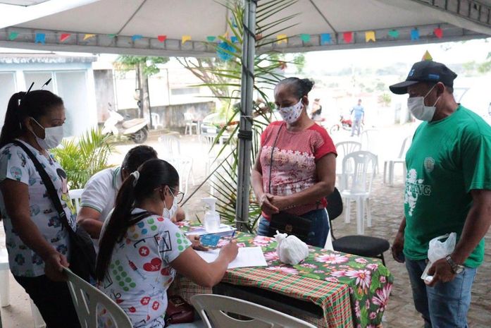 Arraiá da Imunização: Saúde de Santana do Mundaú aplica 150 novas doses de esperança