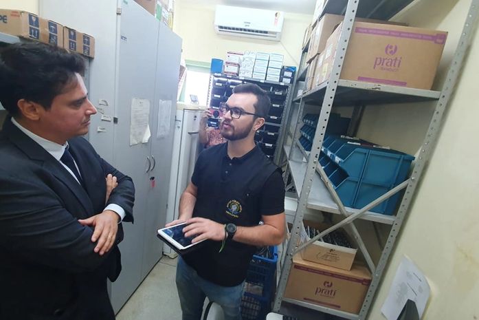 Após denúncias, MP vistoria posto de saúde e Central de Resíduos