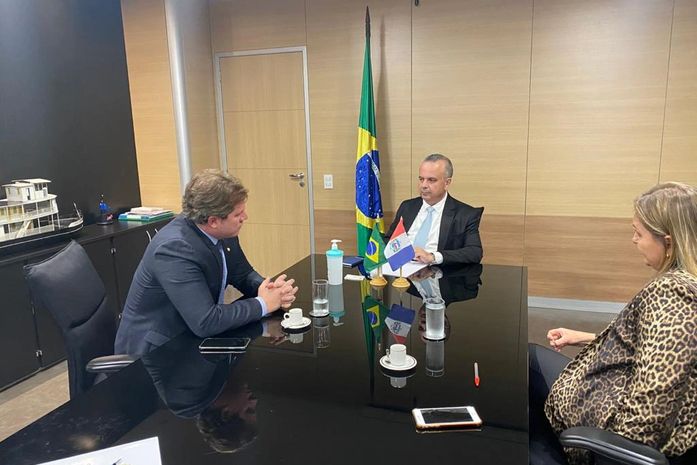 Marx Beltrão pede a Ministro investimentos em Programa de Habitação Rural para Alagoas