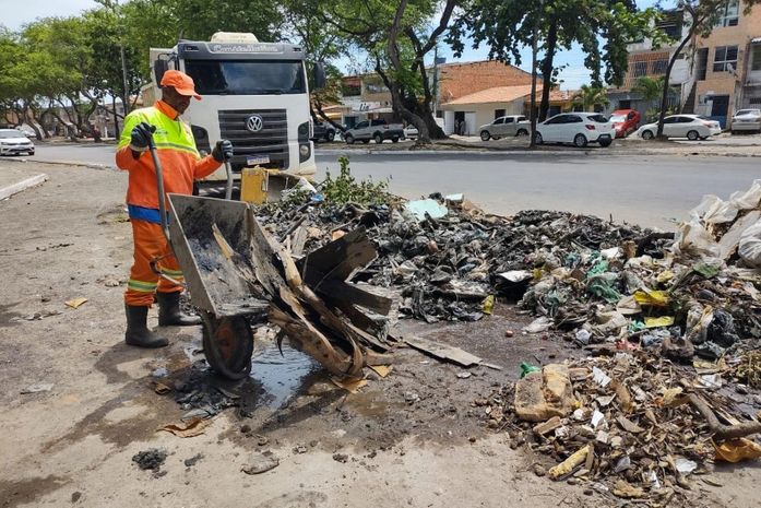 Coleta de lixo na capital