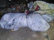 Cadáver dentro de saco plástico é encontrado em terreno em frente ao IML