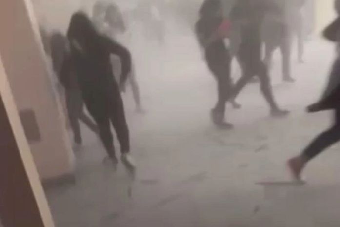 Alunos correndo no colégio Santa Úrsula