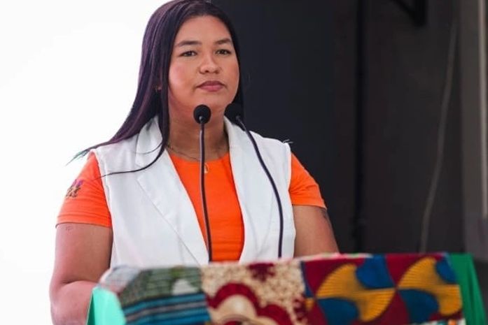 A gente a chama de Ranny, mas, ela tem nome e sobrenome, Ranyelle Assunção