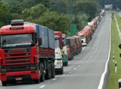Caminhoneiros planejam paralisação nacional a partir de segunda-feira