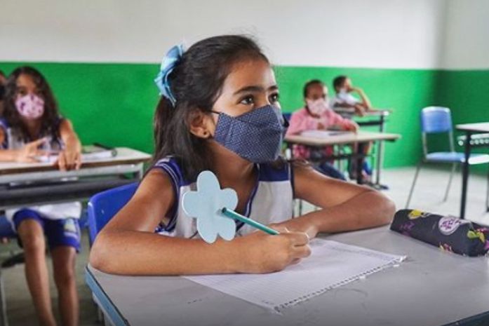 Alunos da rede municipal de Piranhas retornam às aulas presenciais
