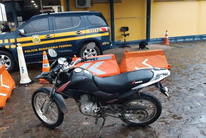 PRF recupera motocicleta roubada após assalto na BR-316
