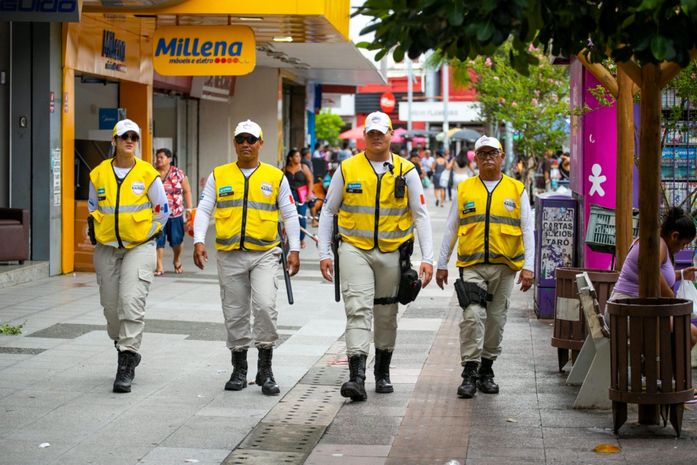 Ronda no Bairro reforça policiamento de proximidade no centro de Maceió durante o fim de ano