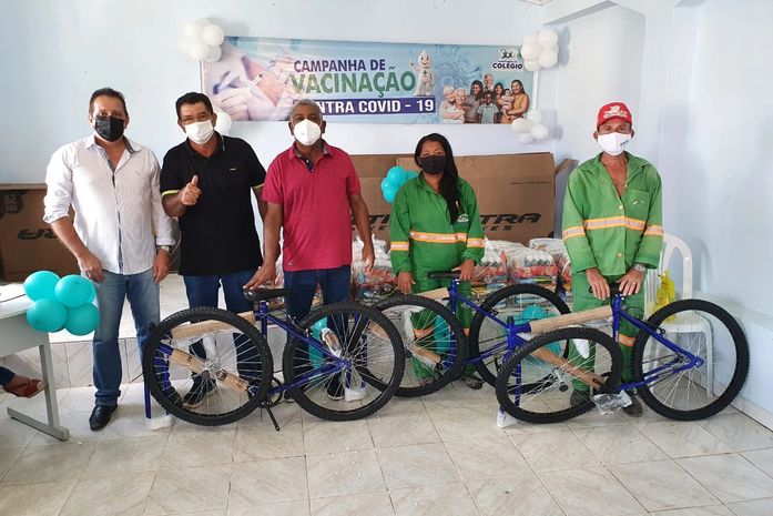 Conagreste entrega brindes e participa de eventos alusivos ao Dia do Gari em municípios consorciados