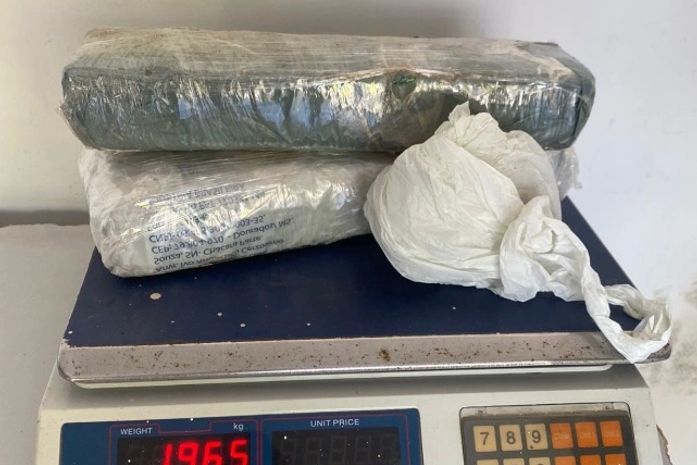 Arapiraca: polícia apreende quase 2 kg de drogas que vinham do Mato Grosso do Sul em um ônibus