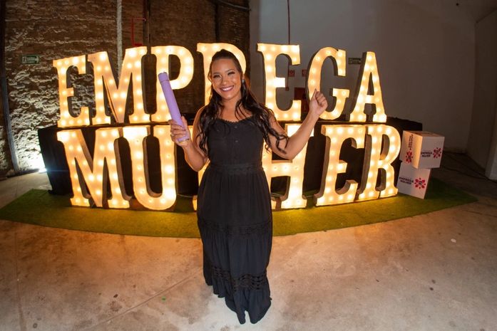 Serão selecionadas mulheres que participaram do curso de maquiagem do Emprega Mulher