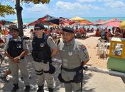 Policiamento é reforçado na orla marítima