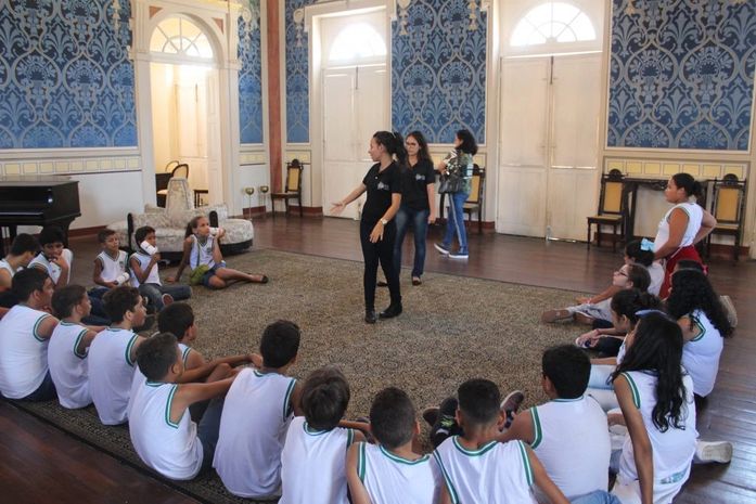 Instrutores do Teatro Deodoro contam a história do equipamento cultural