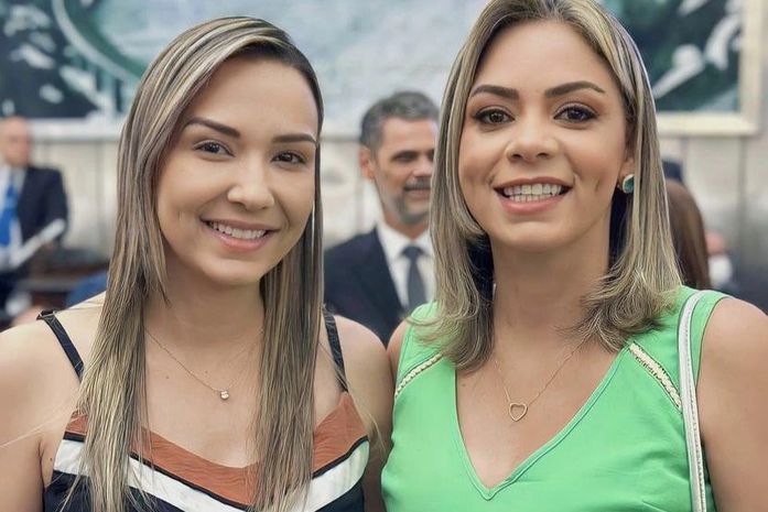 Fernanda e sua irmã, grande parceira de trabalho a deputada Flávia Cavalcante