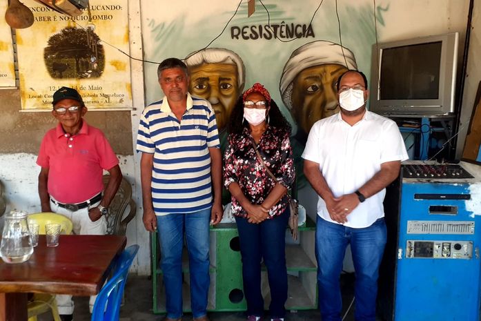 Mestre Duda é um sujeito quilombola, que carrega tranquilidade na alma e transforma a exaustiva luta diária, em um quilombo agregador.