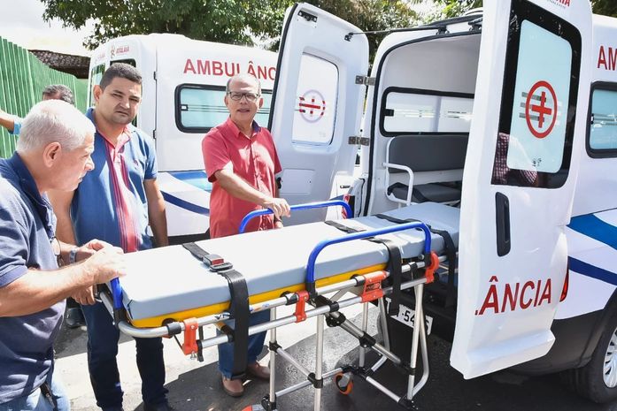 Prefeito Chico Vigário adquire mais duas novas ambulâncias através de emenda do Deputado Arthur Lira
