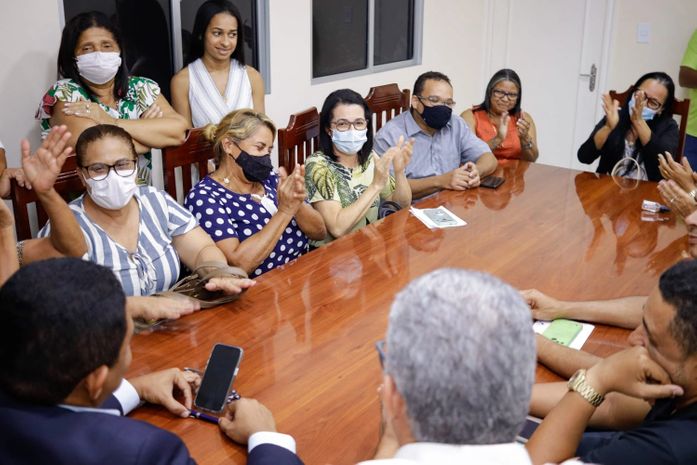 Prefeitura de Palmeira concede 10% de reajuste salarial para aposentados da Educação